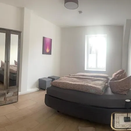 Ferien- Monteurwohnung Ilbenstadt, 3 Zimmer, 88 Qm, Betten Trennbar, 1 Stock *