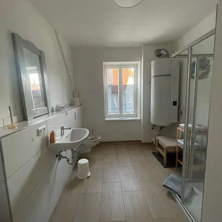Ferien- Monteurwohnung Ilbenstadt, 3 Zimmer, 88 Qm, Betten Trennbar, 1 Stock Apartmán *
